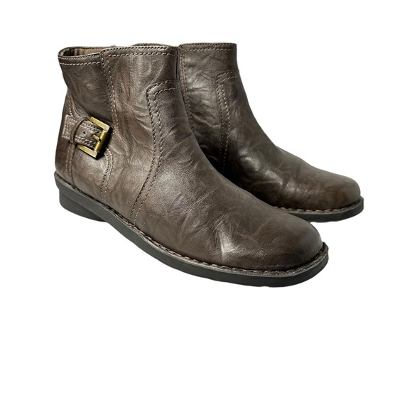 Clark’s Women’s Leather Upper‎ Side Zip Brown Bootie Size 8M - Picture 1 of 8